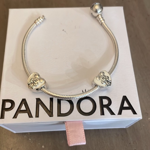 New Authentic Disney x Pandora Vintage Mickey Mouse enamel heart clip charms - Picture 6 of 6